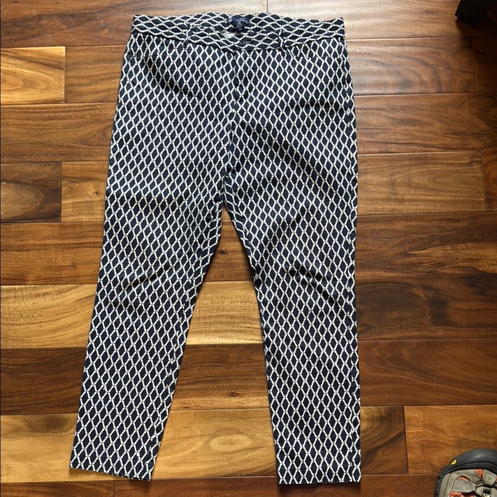 Gap Navy and White Patterned Pants